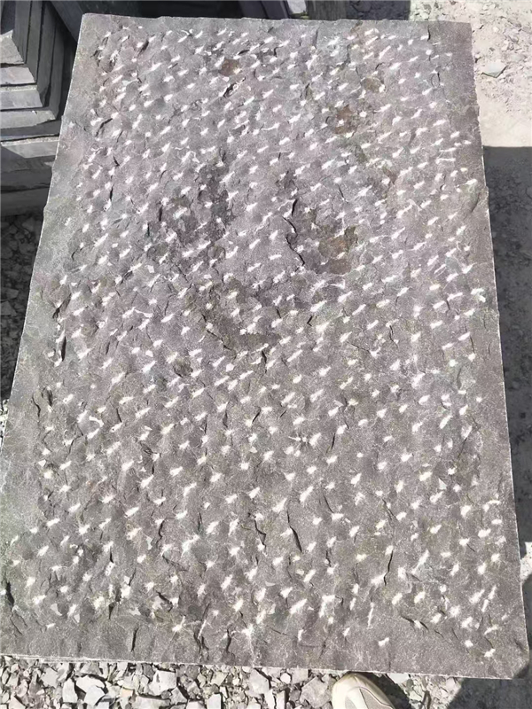 菠蘿面青石板 嘉祥青石防滑工藝詳解